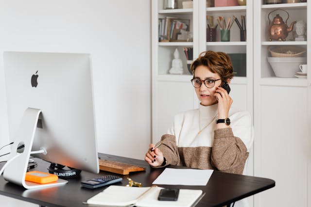 a%20property%20manager%20speaking%20on%20the%20phone%20while%20looking%20at%20the%20computer a%20property%20manager%20speaking%20on%20the%20phone%20while%20looking%20at%20the%20computer
